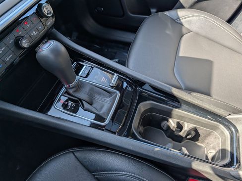 Used 2025 Jeep Compass Limited w/ Sun & Sound Group image 18