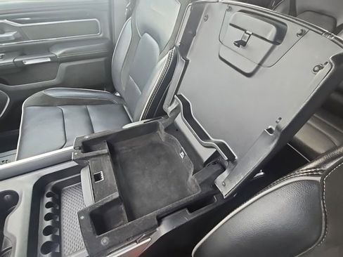Used 2019 RAM 1500 Laramie image 26