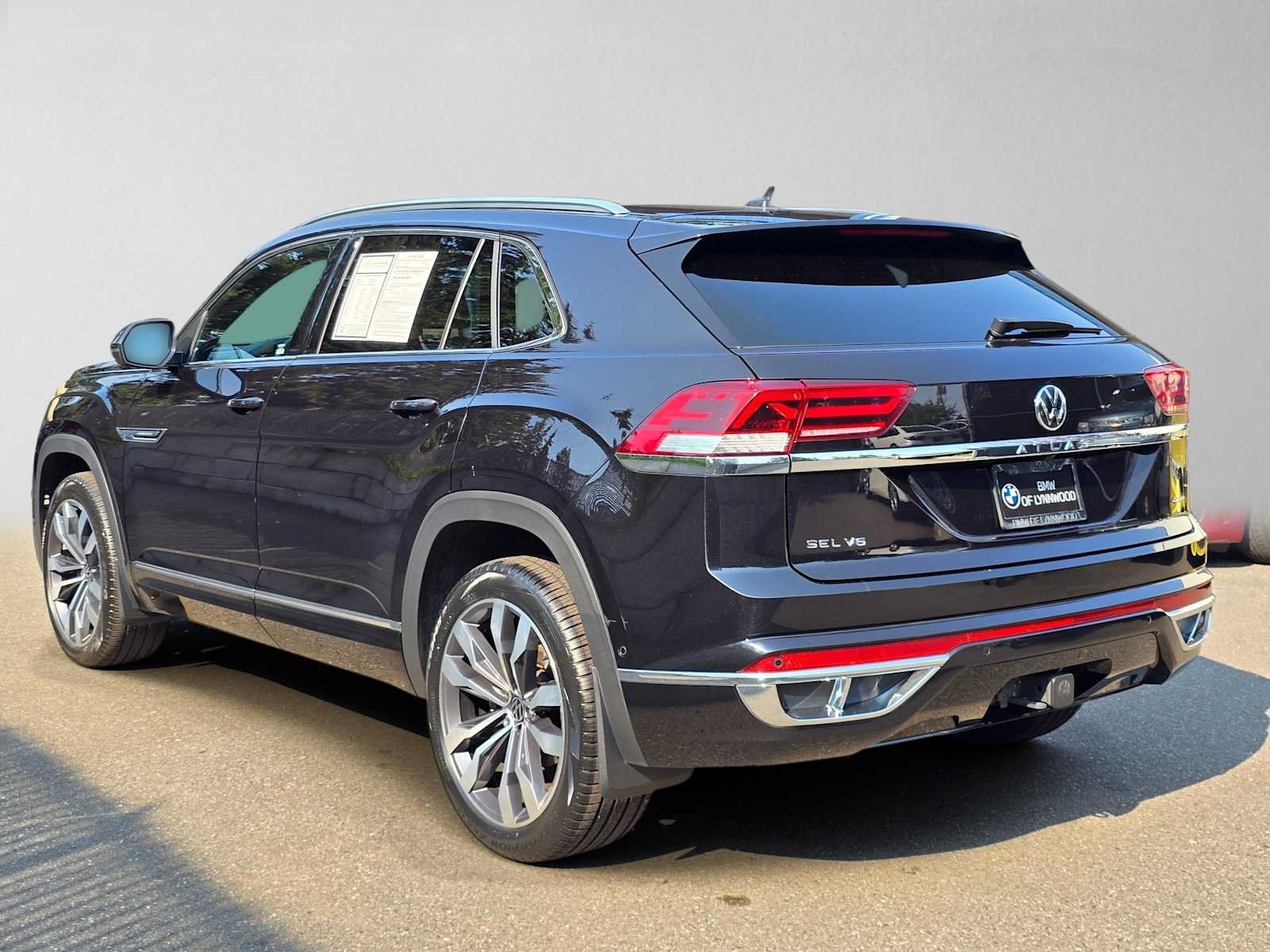 Used 2023 Volkswagen Atlas Cross Sport SEL Premium R-Line AWD/4WD image 5