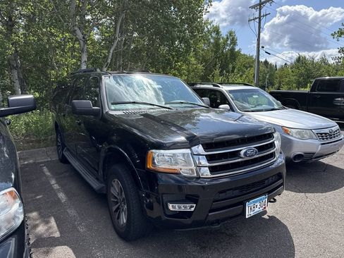 Used 2016 Ford Expedition EL XLT w/ Equipment Group 202A AWD/4WD image 2