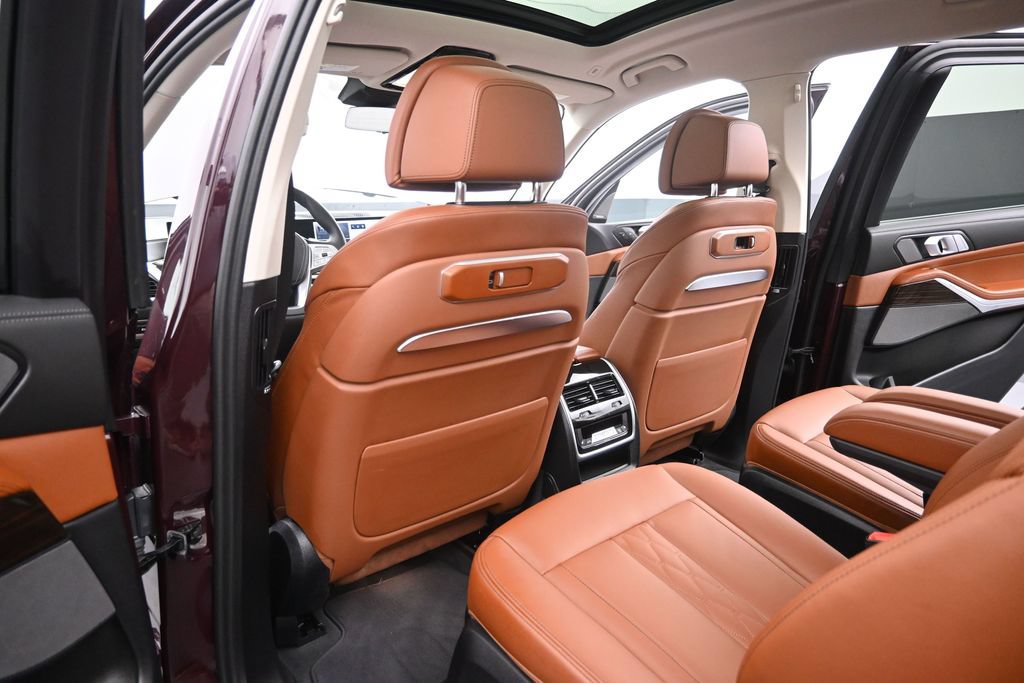 Certified 2024 BMW X7 xDrive40i w/ Executive Package AWD/4WD image 29