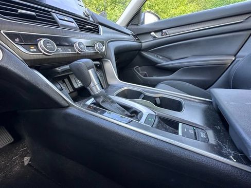 Used 2019 Honda Accord EX image 16