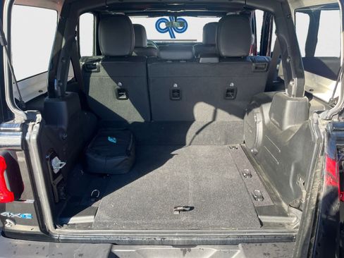 Used 2023 Jeep Wrangler Unlimited Rubicon 4xe w/ Cold Weather Group image 18