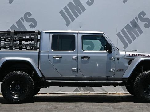 Used 2020 Jeep Gladiator Rubicon AWD/4WD image 4
