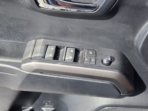 Used 2019 Toyota Tacoma TRD Off-Road w/ Technology Package RWD image 21