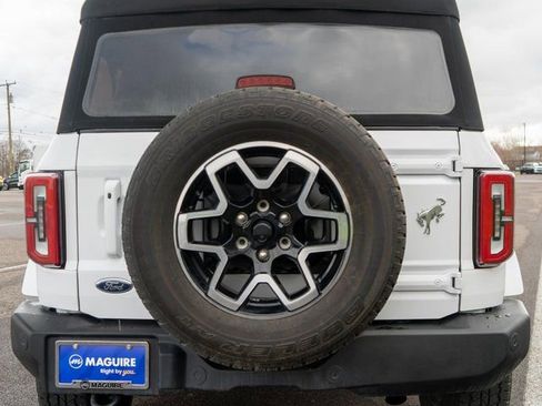Used 2023 Ford Bronco Outer Banks AWD/4WD image 7