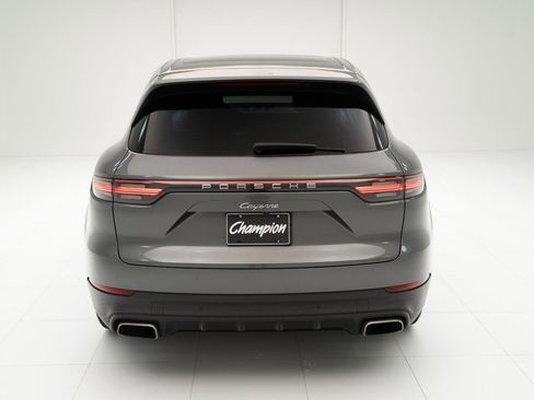 Used 2020 Porsche Cayenne image 10