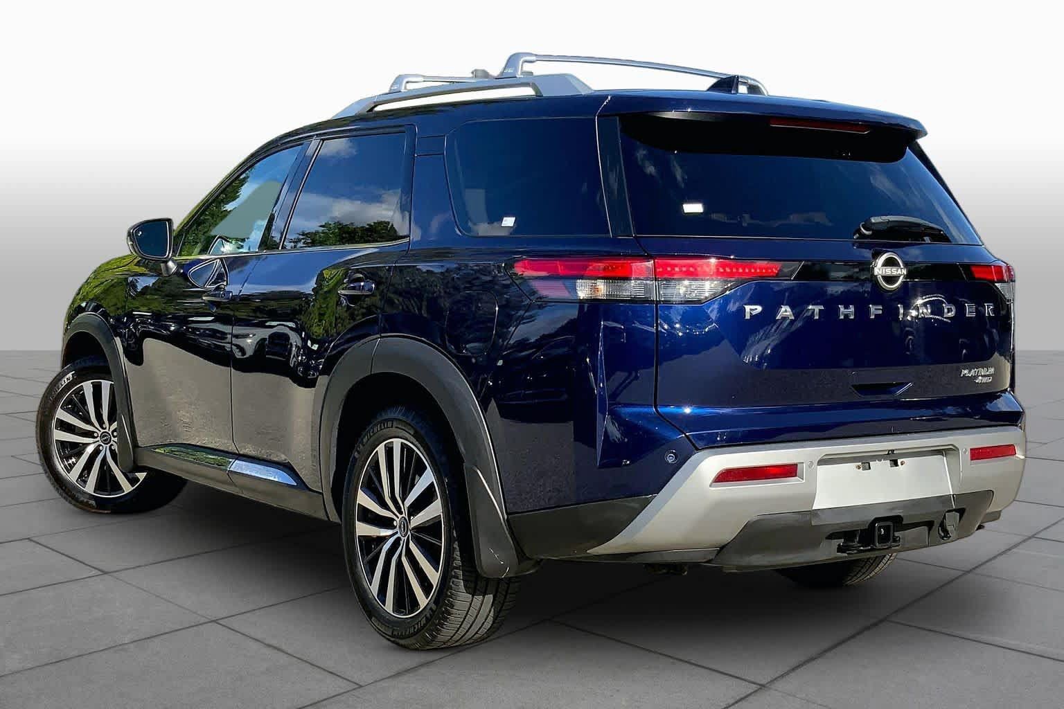Used 2023 Nissan Pathfinder Platinum AWD/4WD image 12