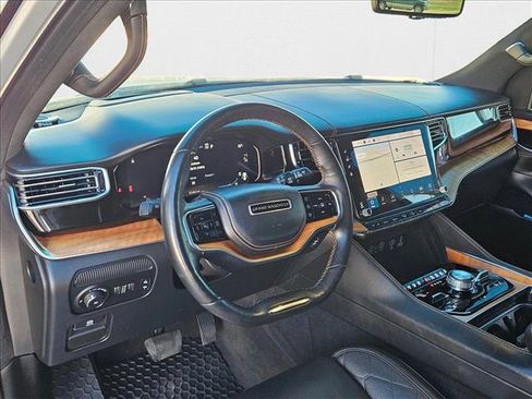 Used 2022 Jeep Grand Wagoneer Series III w/ Rear Seat Video Group 1 image 10