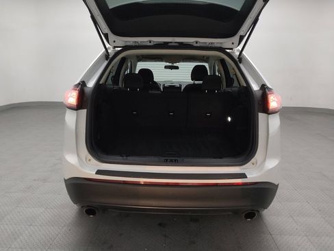 Used 2017 Ford Edge SE image 29