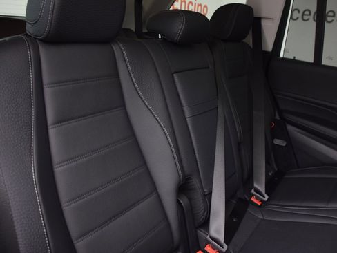 New 2026 Mercedes-Benz GLS 450 4MATIC image 17