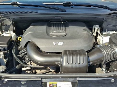 Used 2014 Jeep Grand Cherokee Limited w/ Luxury Group II image 30