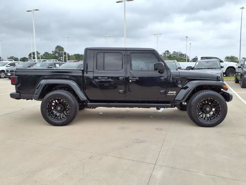 Used 2023 Jeep Gladiator Overland w/ Popular Equipment Package AWD/4WD image 5