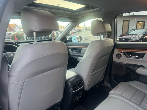 Used 2018 Honda CR-V Touring image 18