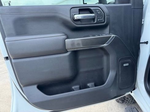 Used 2020 GMC Sierra 2500 AT4 w/ AT4 Premium Package image 4