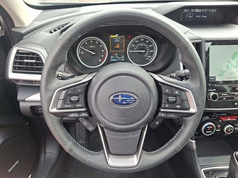 Used 2021 Subaru Forester Limited image 22