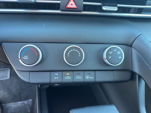 New 2026 Hyundai Elantra SE image 20