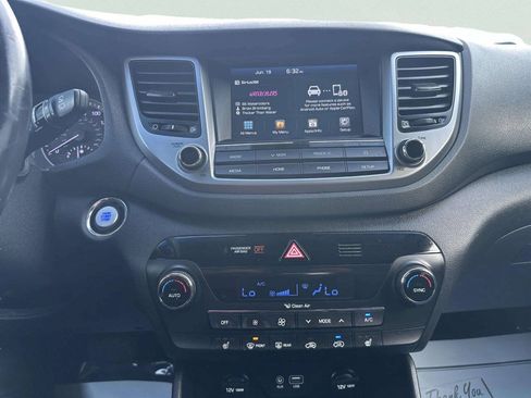 Used 2018 Hyundai Tucson Value w/ Cargo Package AWD/4WD image 18