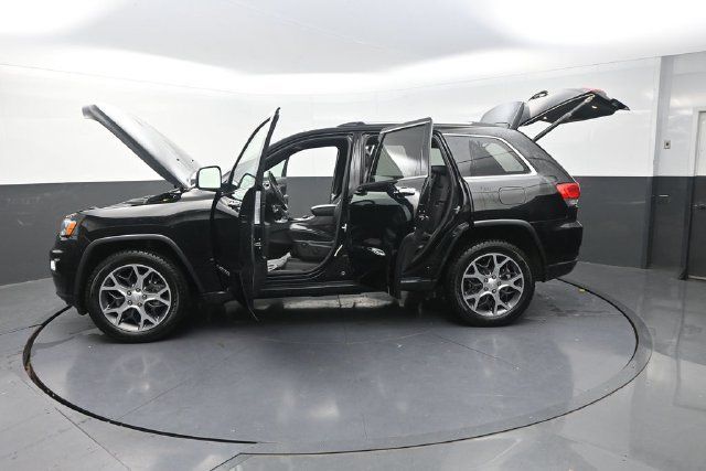 Used 2019 Jeep Grand Cherokee Limited w/ Trailer Tow Group IV AWD/4WD image 35
