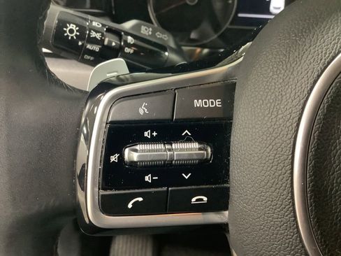 Certified 2023 Kia Sorento EX image 13