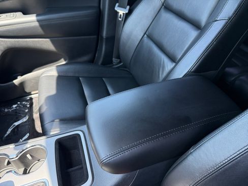 Used 2018 Jeep Grand Cherokee Limited RWD image 14