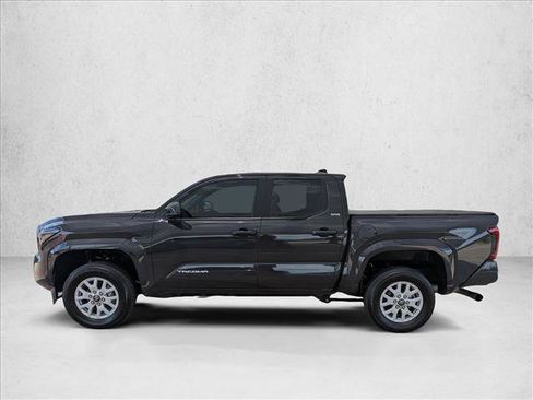 Used 2025 Toyota Tacoma SR5 RWD image 9