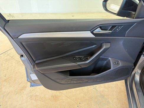 Used 2025 Volkswagen Jetta Sport FWD image 12