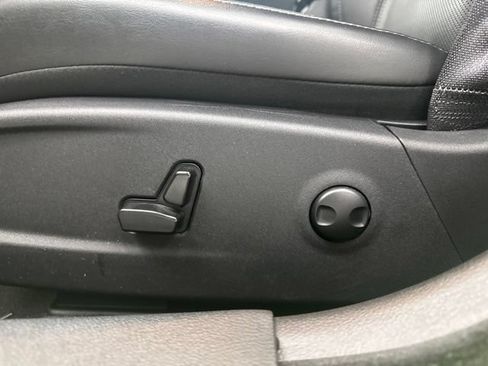 Used 2023 Dodge Charger SXT w/ Plus Group RWD image 10