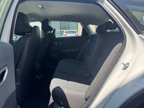 Used 2025 Kia K4 FWD image 25
