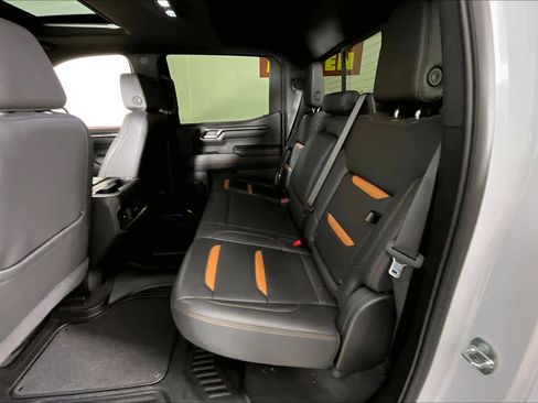 Certified 2023 GMC Sierra 1500 AT4 w/ AT4 Premium Package image 18