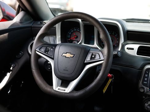 Used 2015 Chevrolet Camaro SS w/ SS Performance Package RWD image 26