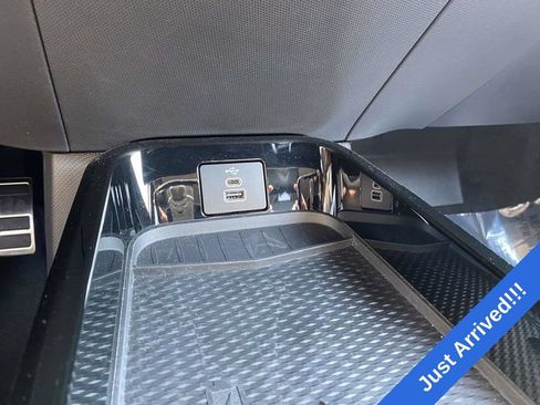 Used 2025 Ford Mustang Mach-E Premium w/ Sport Appearance Package AWD/4WD image 27
