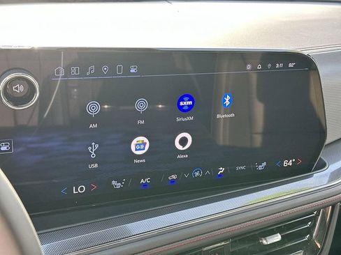 Used 2025 Chevrolet Suburban RST image 12