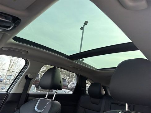 Certified 2025 Hyundai Tucson Limited image 28