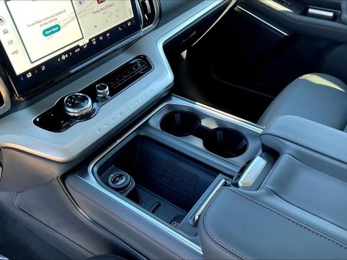 New 2025 Ford Expedition Max Active image 7