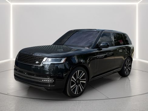 Used 2023 Land Rover Range Rover SE AWD/4WD image 1