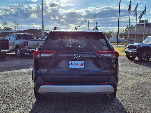 Used 2024 Toyota RAV4 Adventure image 19