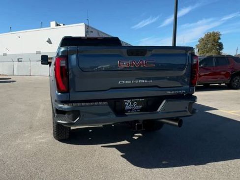 New 2026 GMC Sierra 2500 Denali w/ Denali Reserve Package image 7