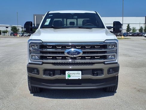 New 2026 Ford F250 King Ranch w/ FX4 Off-Road Package AWD/4WD image 2