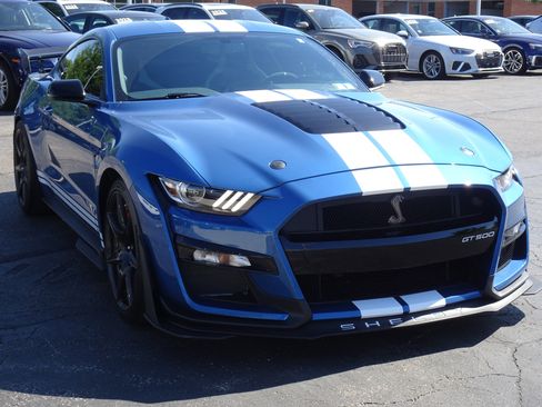 Used 2020 Ford Mustang Shelby GT500 w/ Carbon Fiber Track Pack RWD image 6