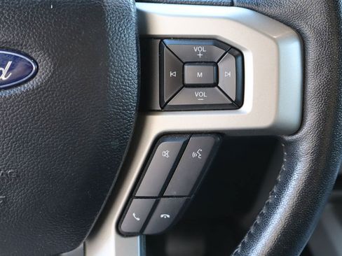 Used 2019 Ford F150 Lariat AWD/4WD image 13