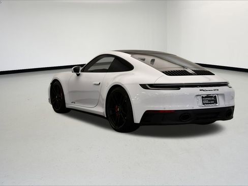 Used 2023 Porsche 911 Carrera GTS image 3
