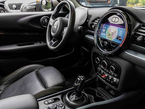 Used 2024 MINI Cooper Clubman S w/ Signature Upholstery Package image 23