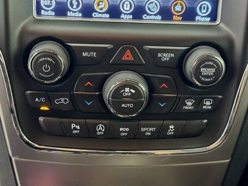 Used 2018 Jeep Grand Cherokee Limited RWD image 19