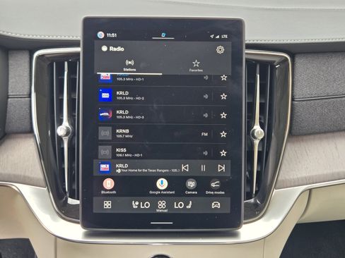 New 2026 Volvo XC90 T8 Ultra w/ Protection Package Premier AWD/4WD image 13