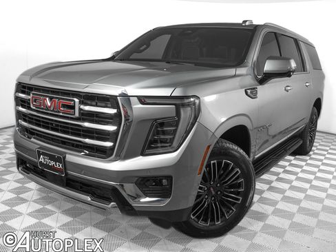 Used 2025 GMC Yukon XL Elevation w/ Elevation Premium Package AWD/4WD image 1