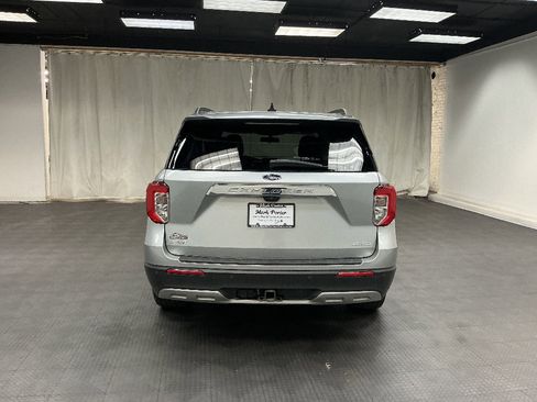 Used 2021 Ford Explorer XLT w/ Equipment Group 202A AWD/4WD image 6