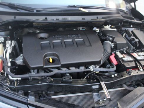 Used 2018 Toyota Corolla iM image 26