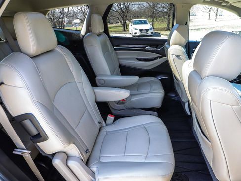 Used 2018 Buick Enclave Premium w/ Experience Buick Package image 39