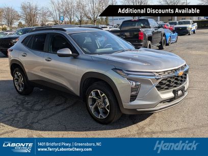 Certified 2025 Chevrolet Trax LT w/ LT Convenience Package